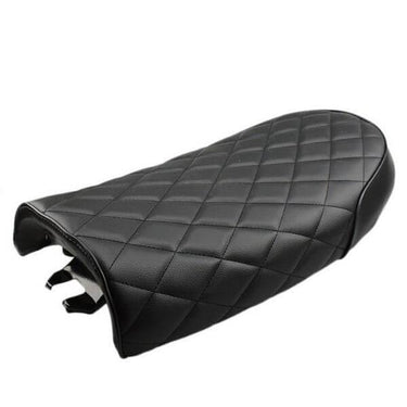 Selle scrambler noir capitonnée